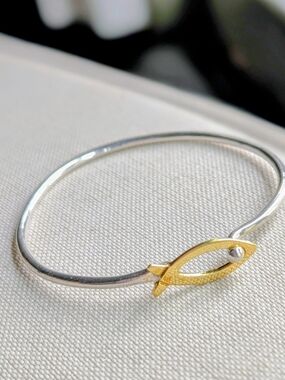 Vintage Sterling Silver & Gold Christian Ichthys Fish Hook Bangle Bracelet
